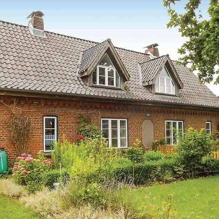 1 Bedroom Nice Apartment In Flueggendorf Klausdorf  Екстериор снимка