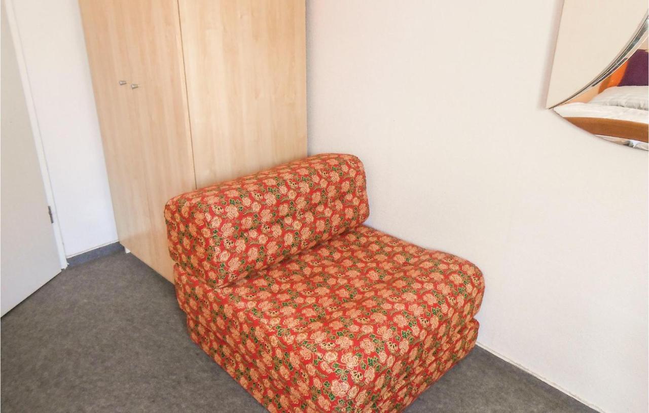 1 Bedroom Nice Apartment In Flueggendorf Klausdorf  Екстериор снимка