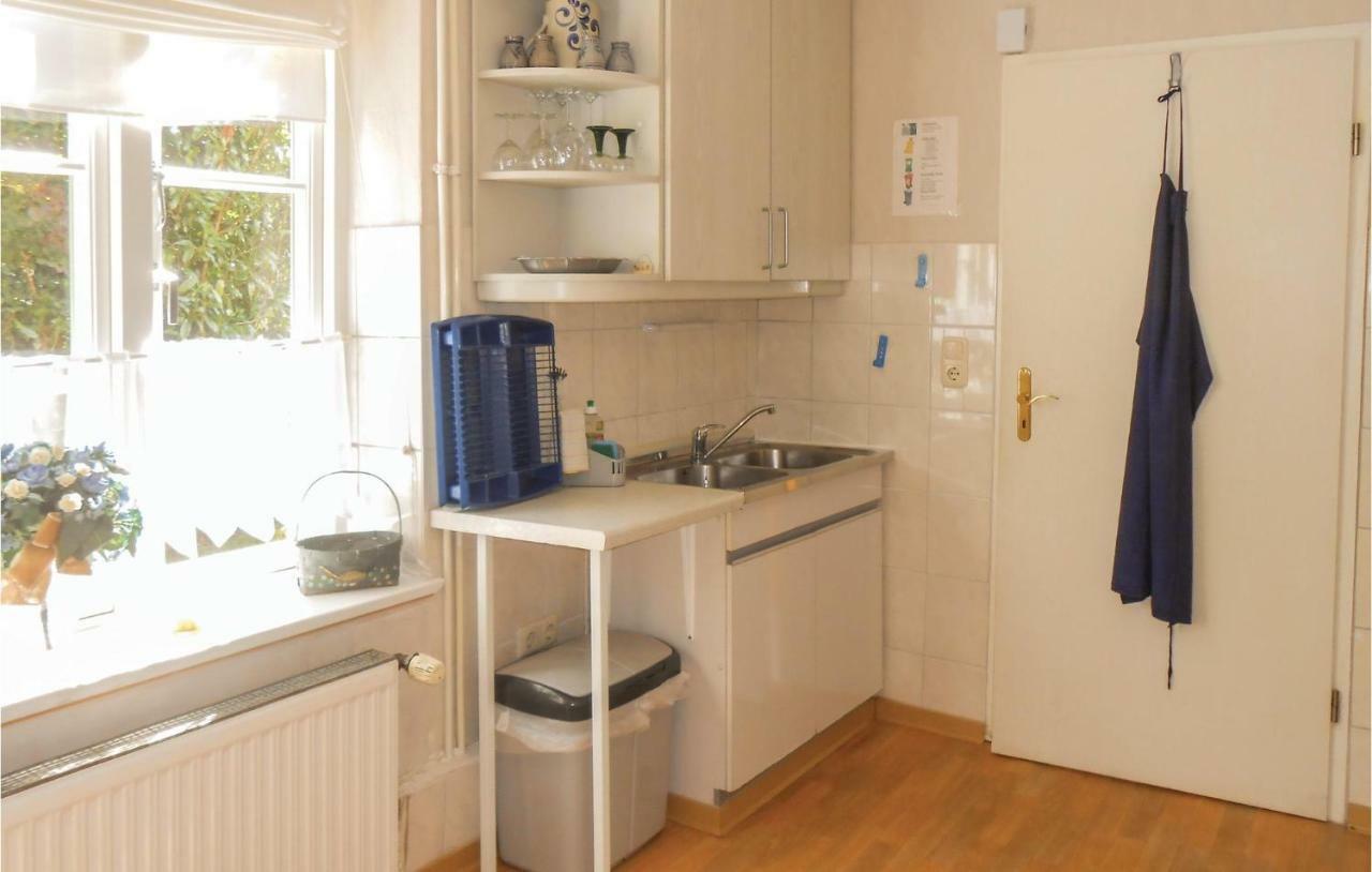 1 Bedroom Nice Apartment In Flueggendorf Klausdorf  Екстериор снимка